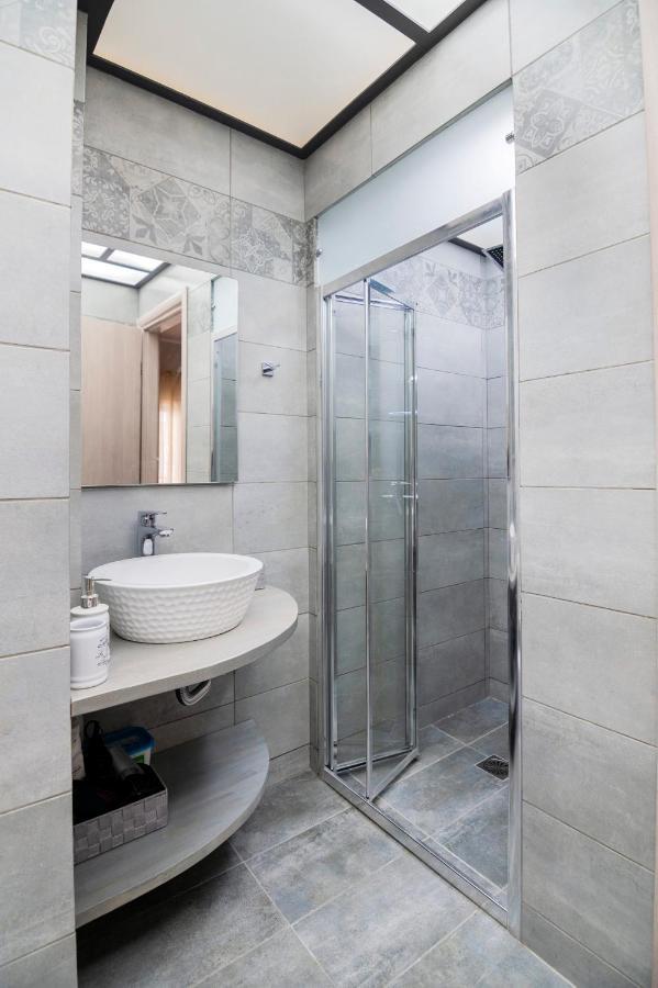 The "Maze" By Ck&G Apartment Атина Екстериор снимка